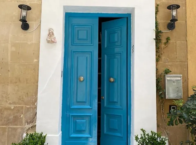 Maltese Town House *